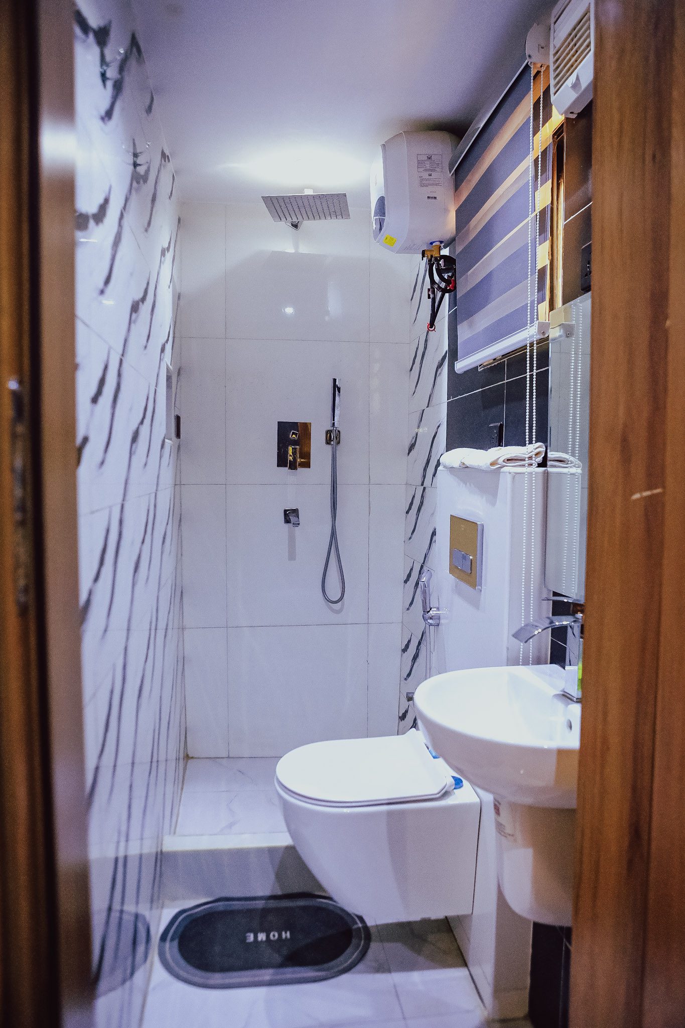 203 Cove Studio Bathroom