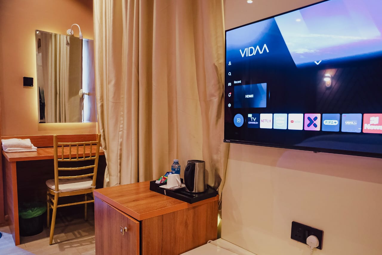Nest Suite Bedroom Entertainment